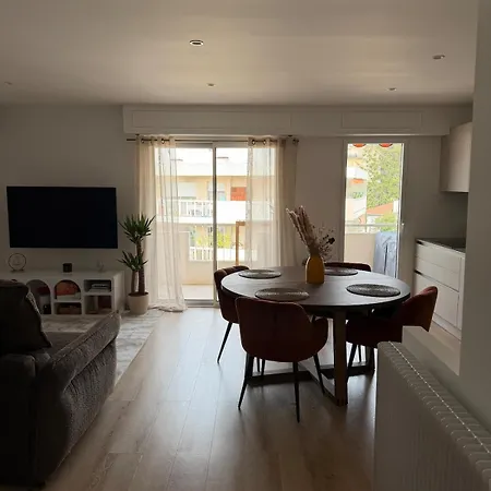 Cozy Apartment, 15 Minute Walk From La Croisette Apartman