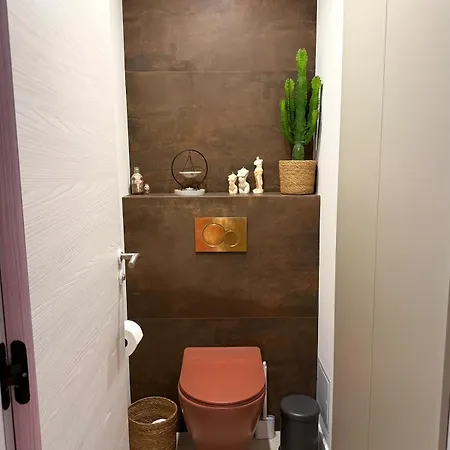 Cozy Apartment, 15 Minute Walk From La Croisette 아파트 칸느